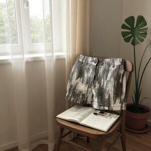 Gap Animal Print Cargo Shorts 3" Size 4